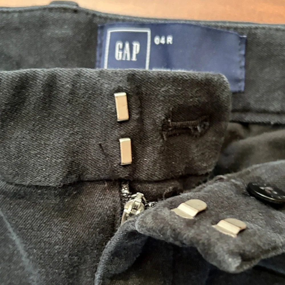 GAP Women’s Black Ankle Jeans, Size 04R - Picture 3 of 9